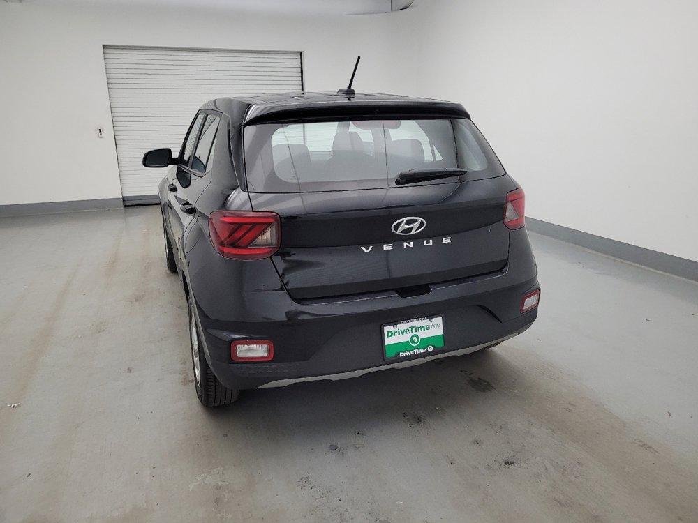 Used 2025 Hyundai Venue SE FWD image 6