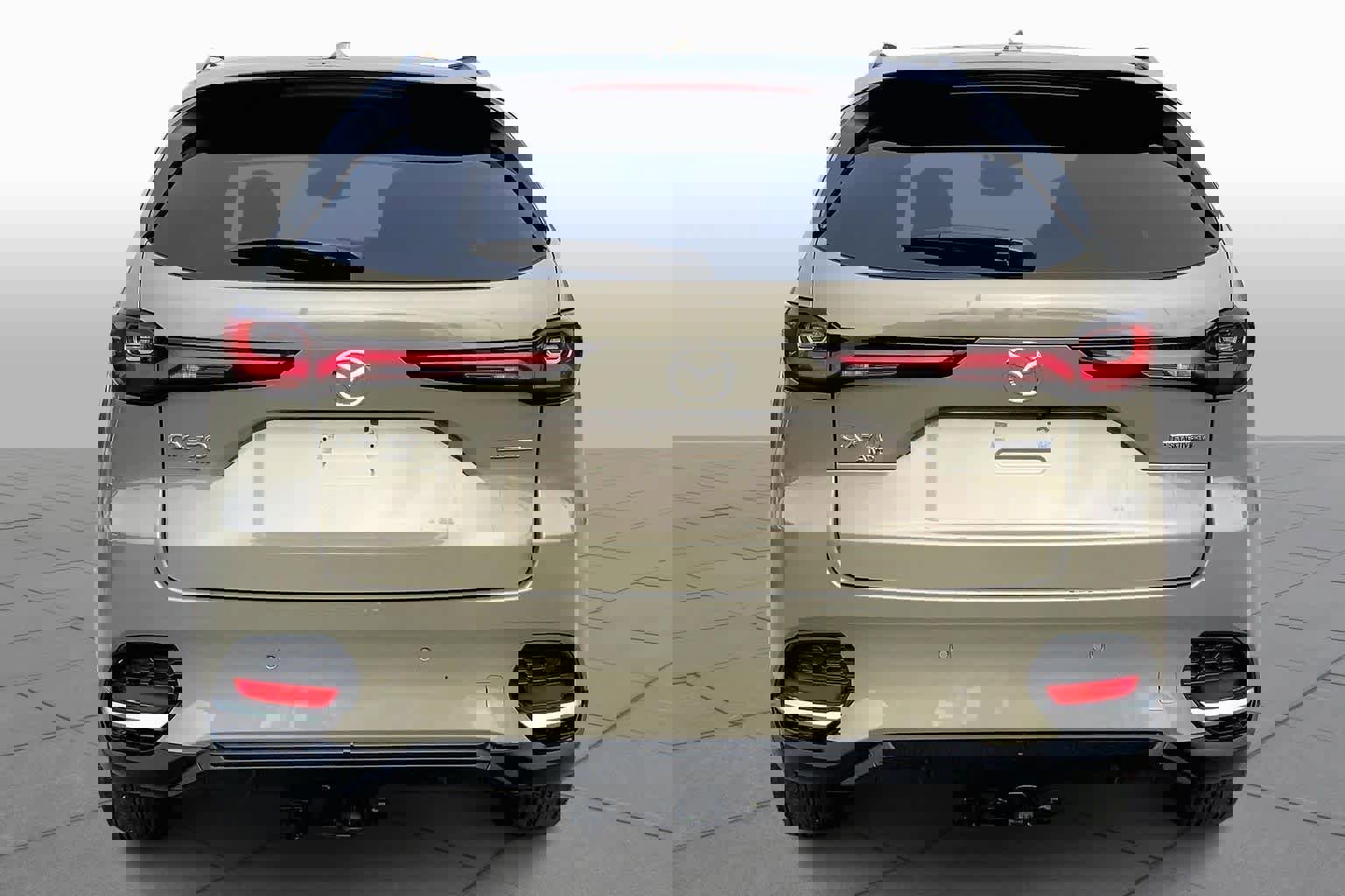 Used 2025 MAZDA CX-70 Plug-In Hybrid w/ Premium Plus image 4