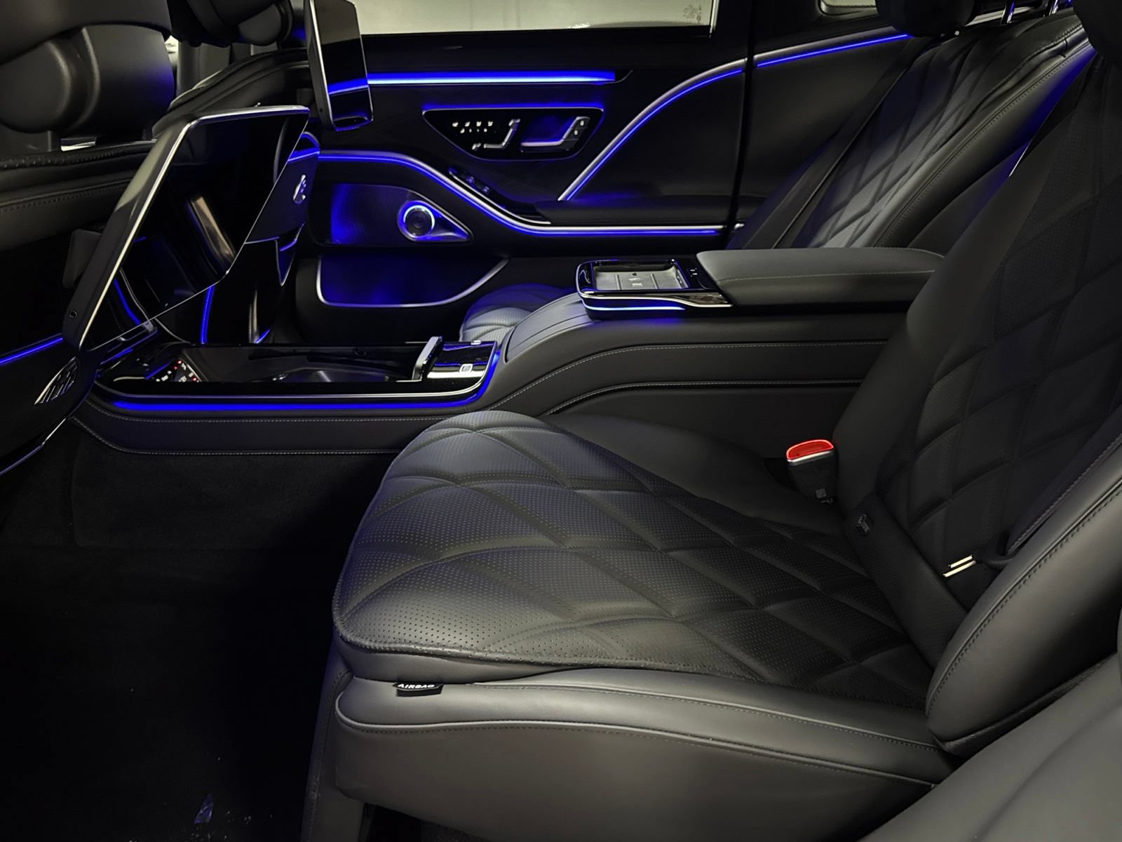 New 2026 Mercedes-Benz Maybach S 580 4MATIC image 32