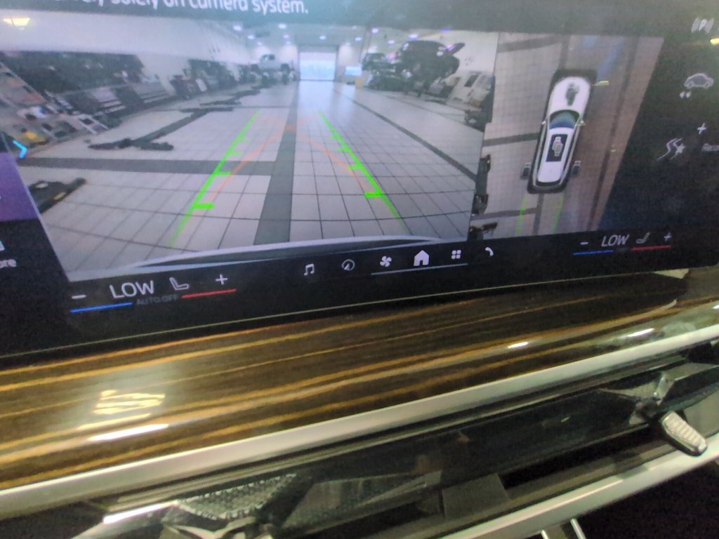 Used 2026 BMW X5 sDrive40i RWD image 7