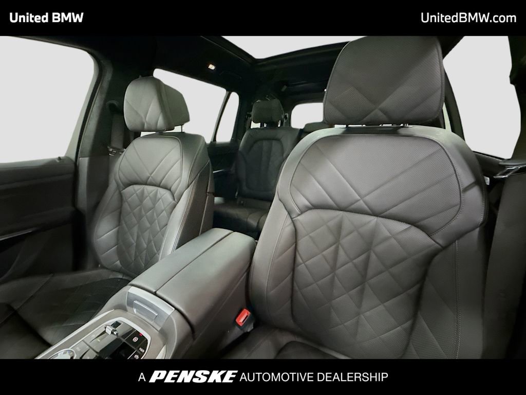 Used 2024 BMW X7 xDrive40i w/ Executive Package image 5