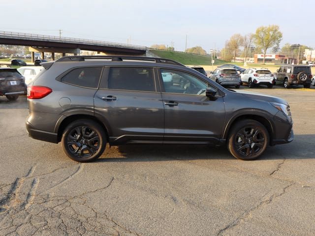 Certified 2025 Subaru Ascent Onyx Edition w/ Popular Package #2 image 9