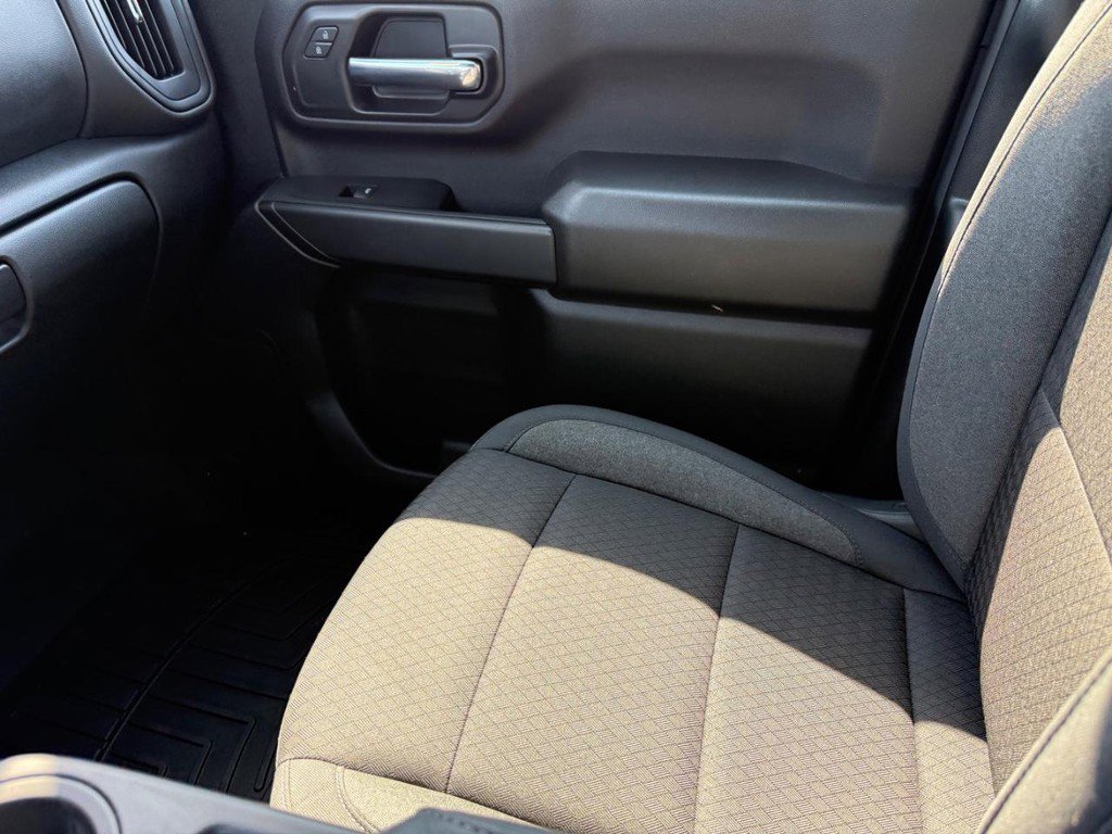 Certified 2024 Chevrolet Silverado 2500 Custom w/ Custom Convenience Package AWD/4WD image 19