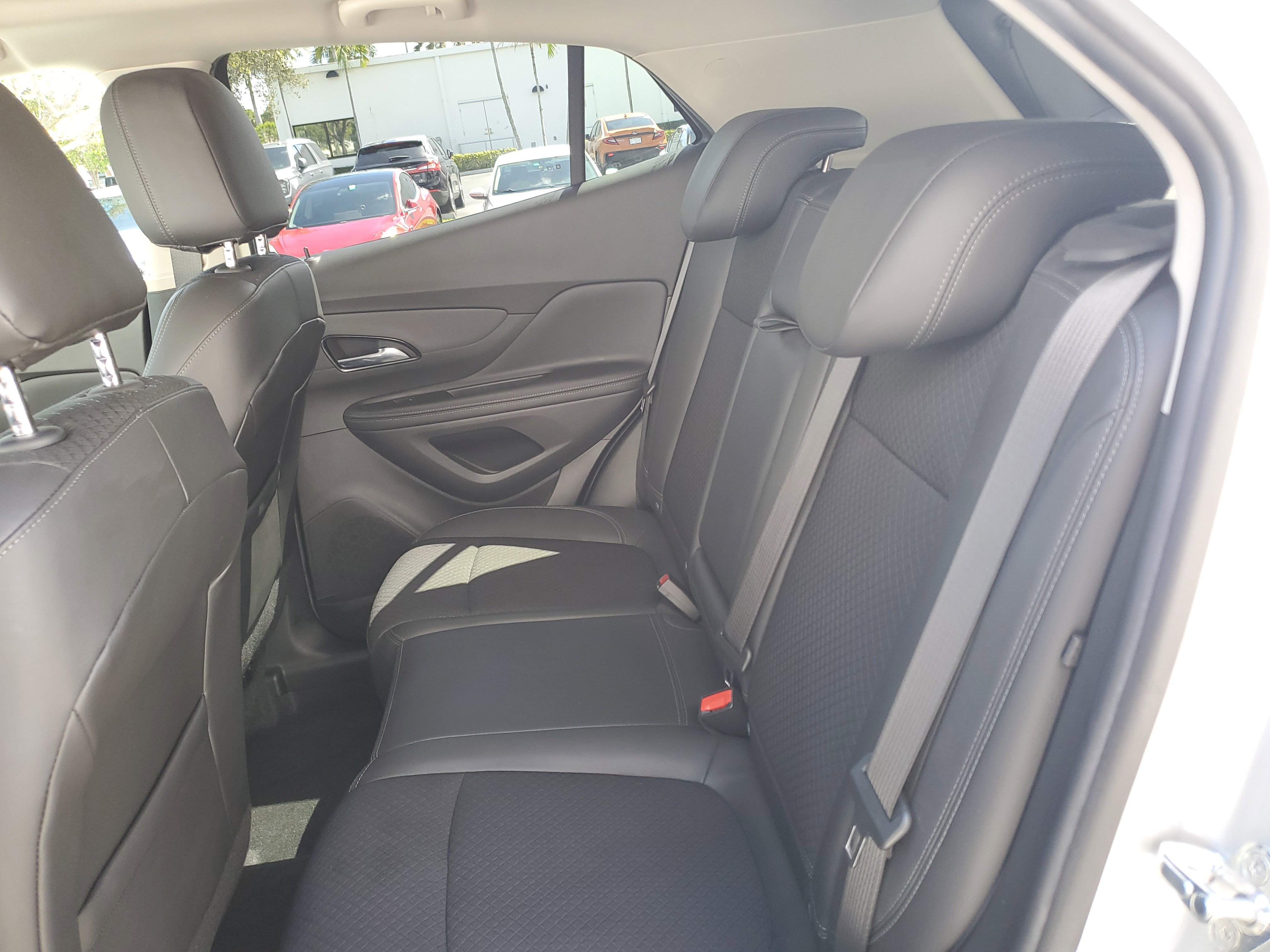 Used 2022 Buick Encore Preferred w/ Safety Package image 12