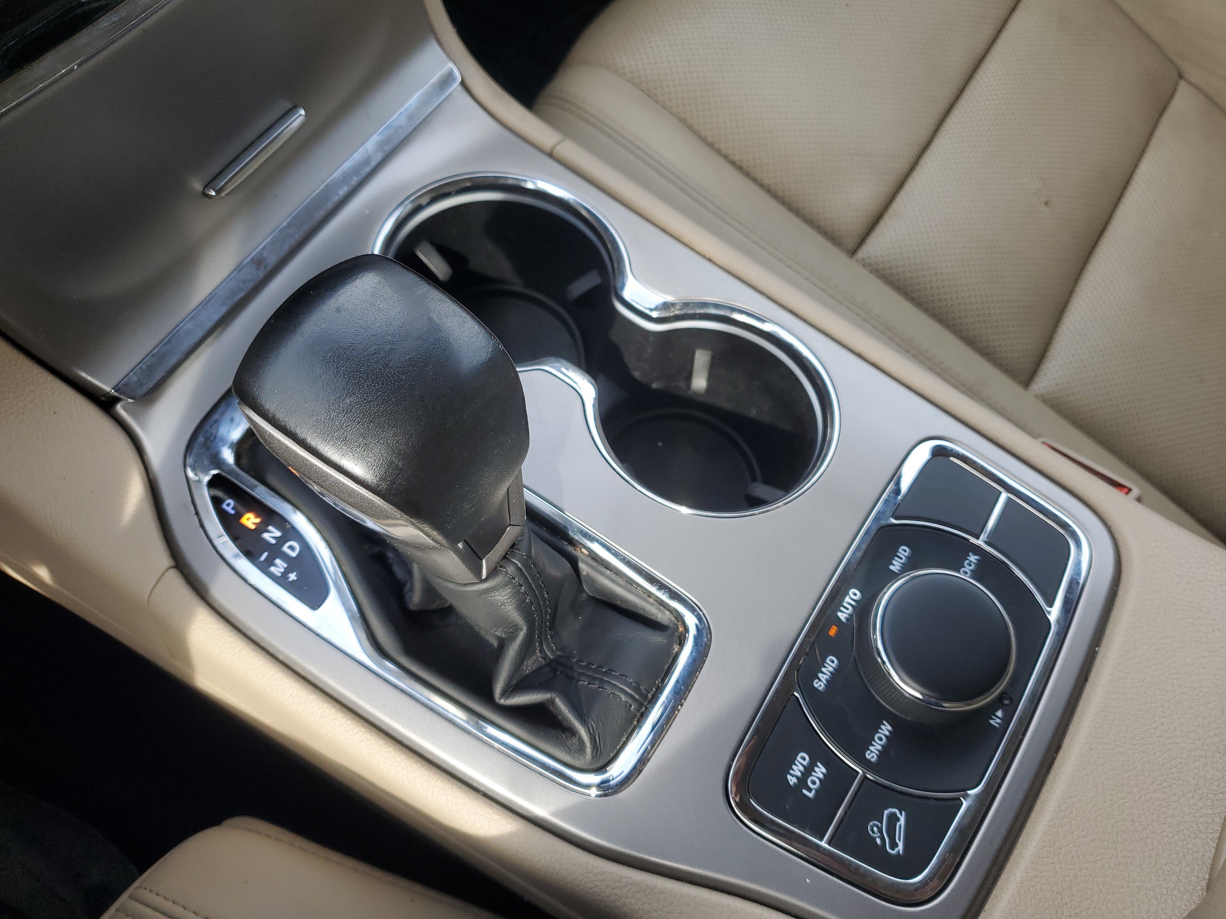 Used 2021 Jeep Grand Cherokee Limited w/ Luxury Group II AWD/4WD image 23