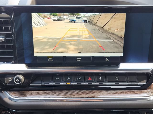 Used 2023 Chevrolet Silverado 1500 LT Trail Boss w/ Convenience Package II AWD/4WD image 6