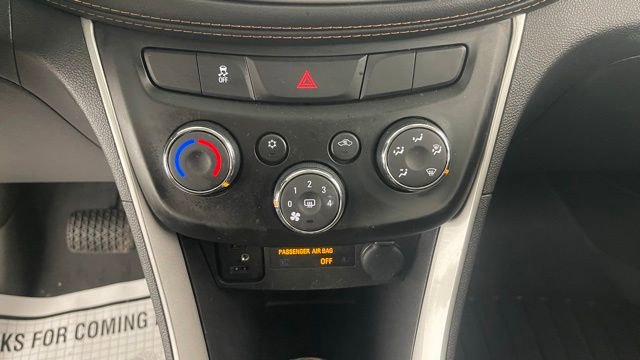 Used 2020 Chevrolet Trax LS image 40