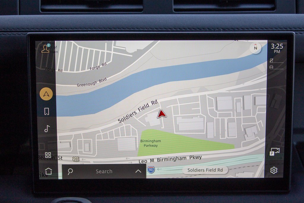 Used 2025 Land Rover Defender 110 S image 17