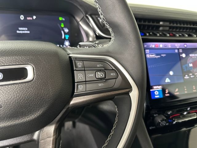 Used 2022 Jeep Grand Cherokee Limited 4xe image 16