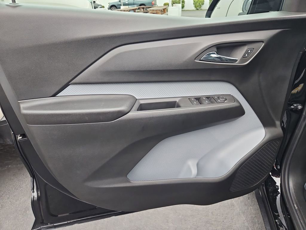 New 2027 Chevrolet Bolt RS w/ Technology Package FWD image 10