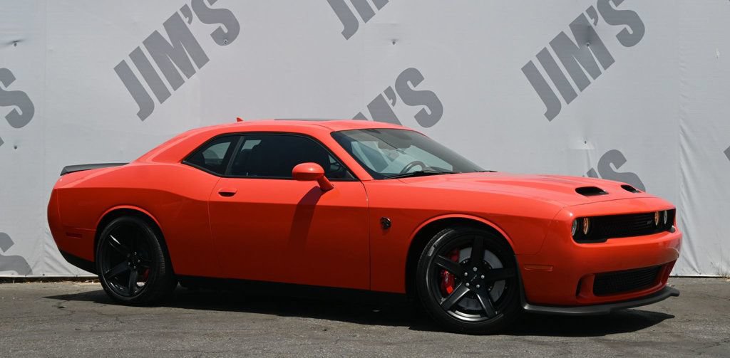 Used 2022 Dodge Challenger SRT Hellcat w/ Plus Package RWD image 3