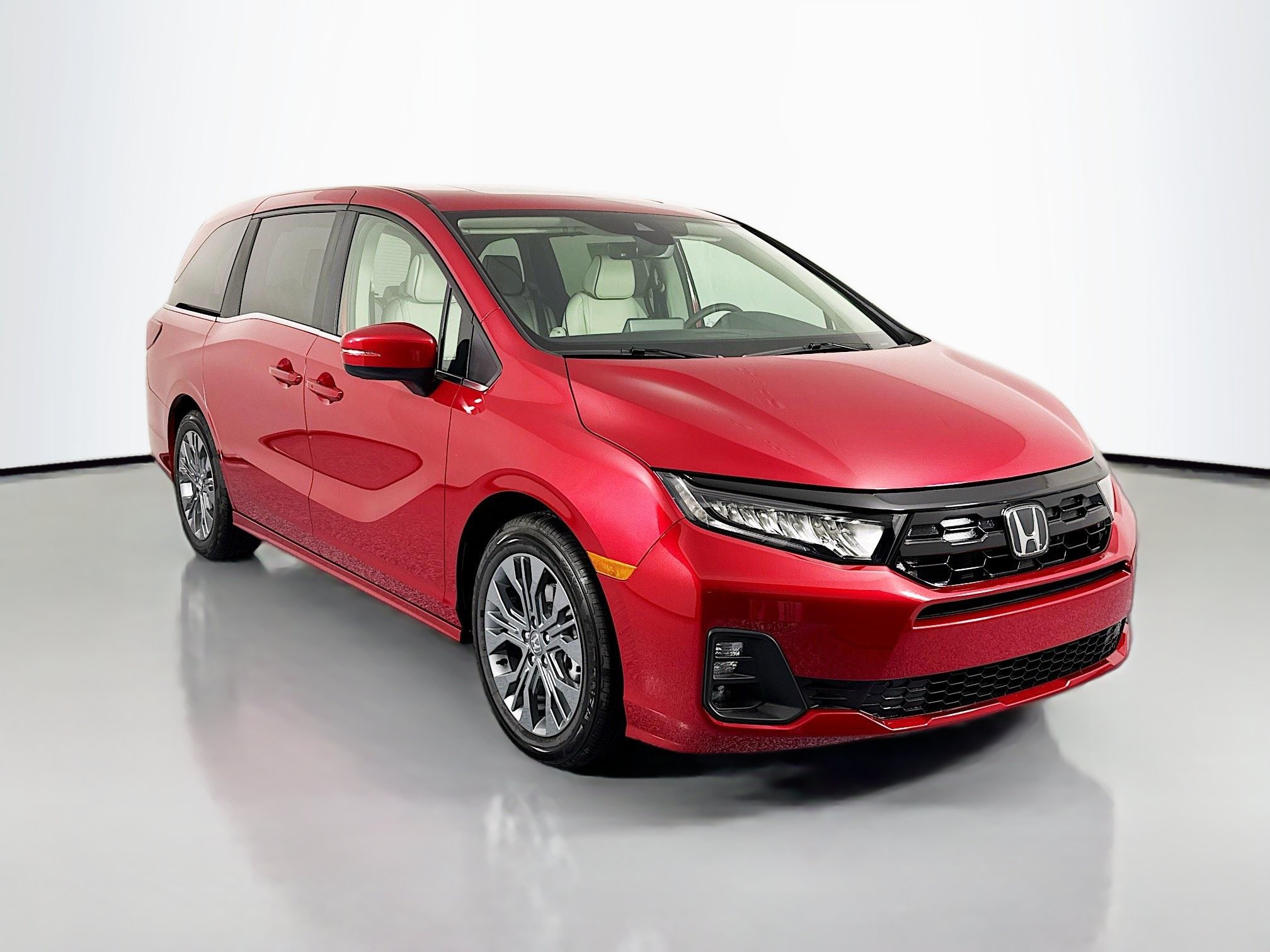 New 2026 Honda Odyssey Touring image 3