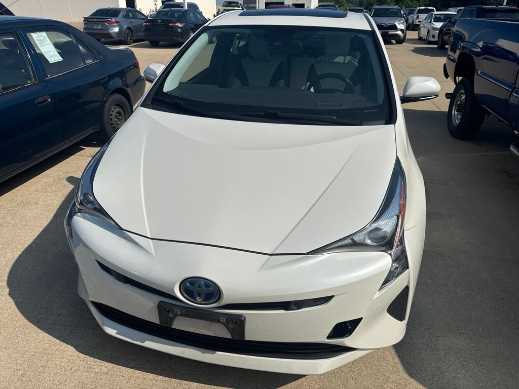 Used 2018 Toyota Prius Four w/ Advanced Technology Package FWD image 3