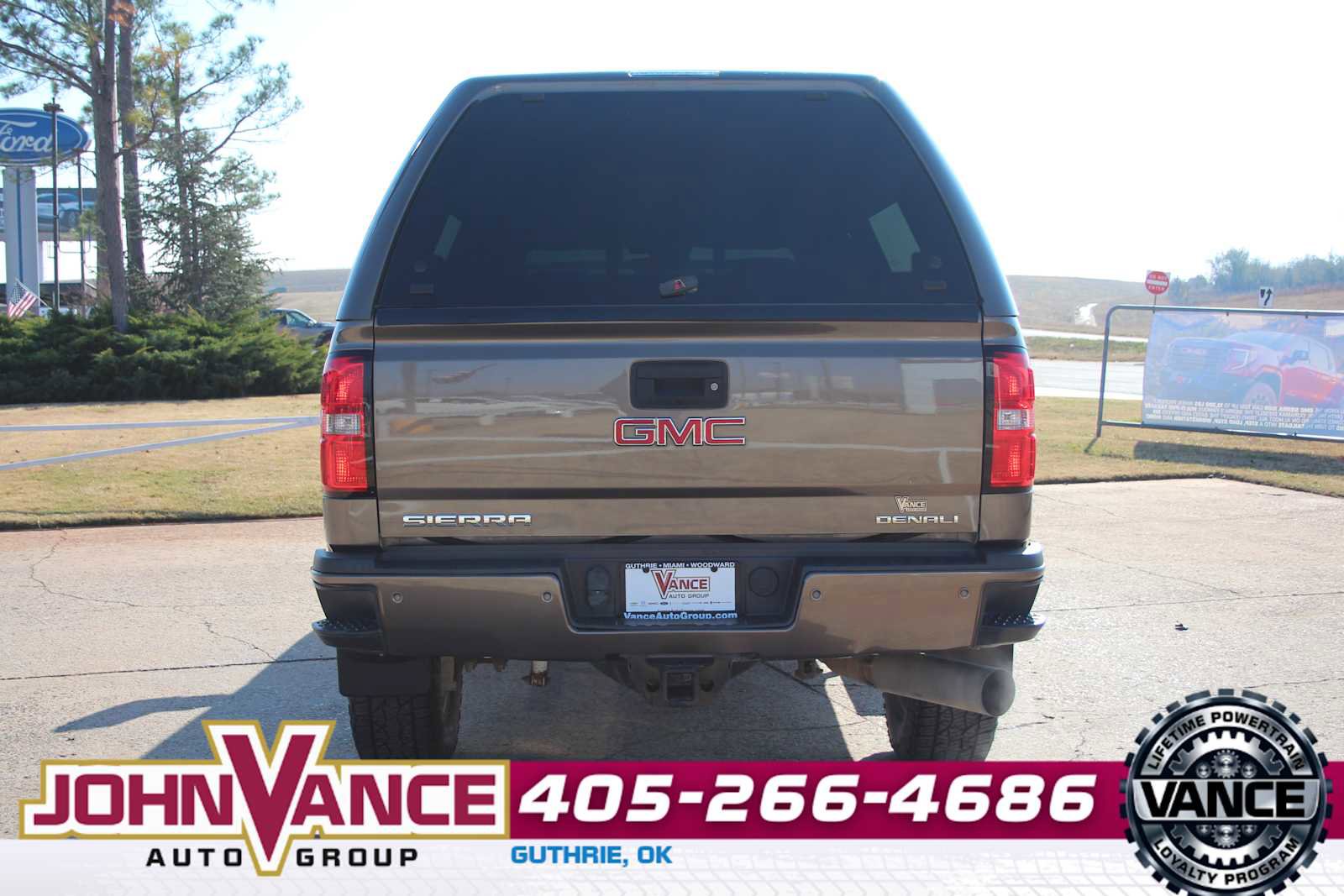 Used 2015 GMC Sierra 2500 Denali w/ Duramax Plus Package image 9