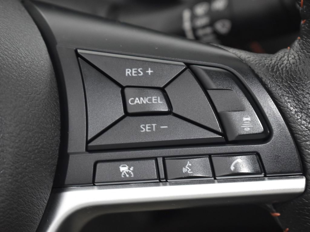 Used 2023 Nissan Kicks SR w/ SR Premium Package image 18