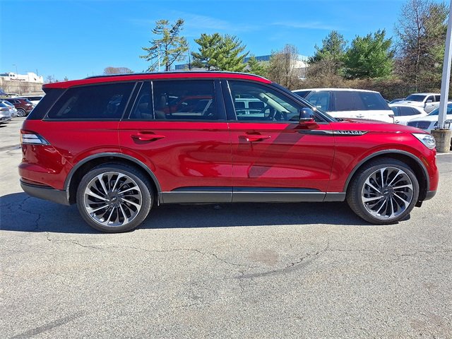 Used 2020 Lincoln Aviator Reserve w/ Equipment Group 202A image 7