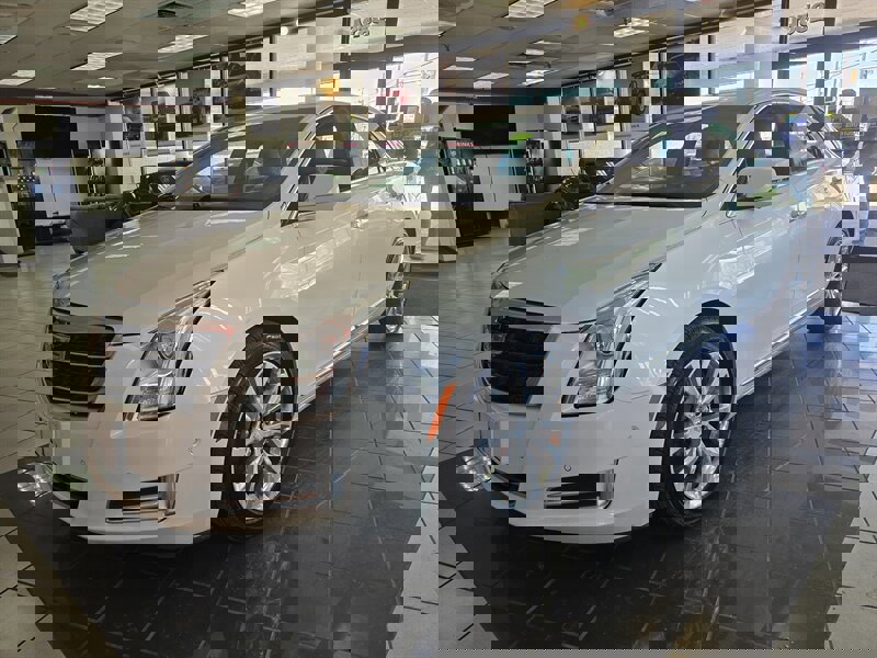 Used 2016 Cadillac XTS Premium FWD image 1