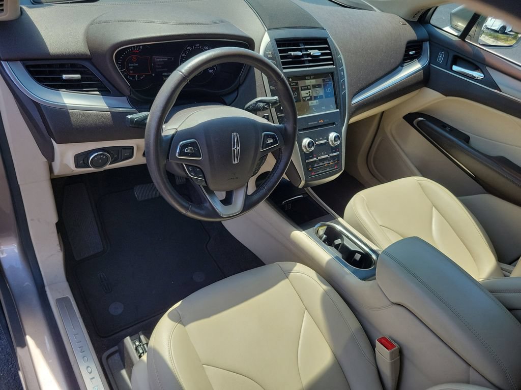 Used 2017 Lincoln MKC Premiere FWD image 11