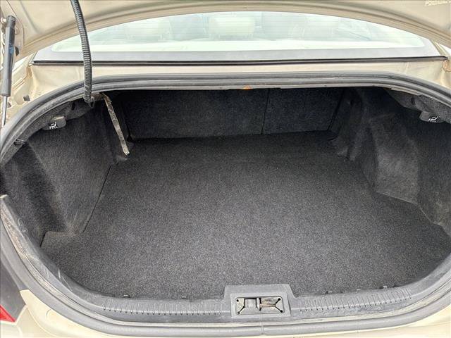 Used 2010 Ford Fusion SE FWD image 17