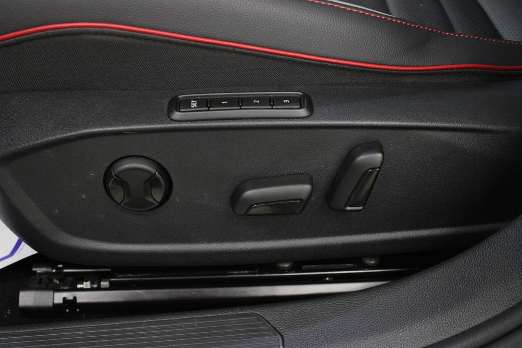Used 2024 Volkswagen GTI Autobahn FWD image 20