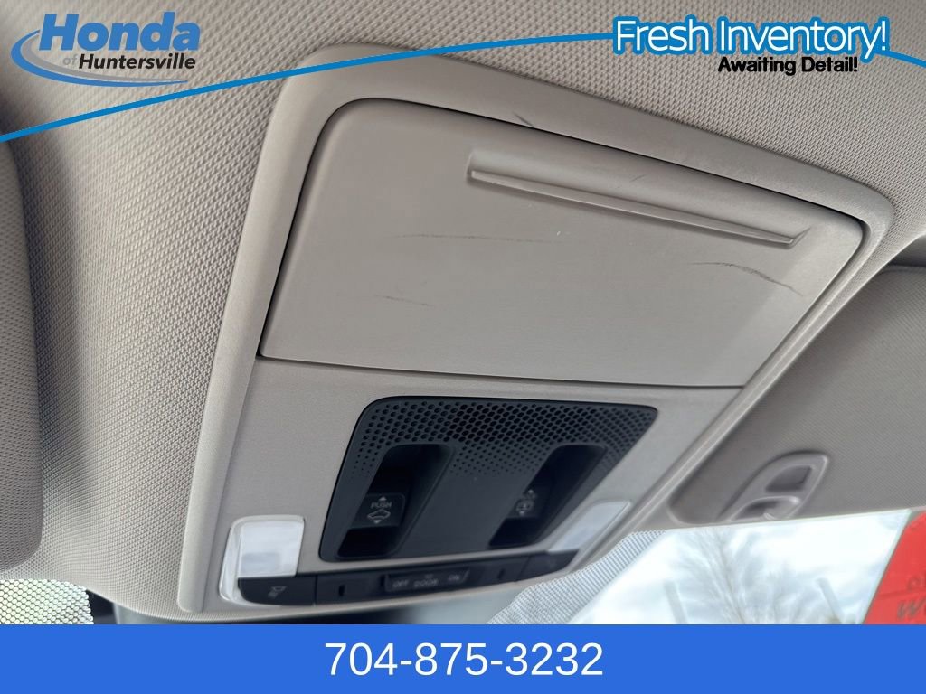 Used 2025 Honda Pilot Elite image 32