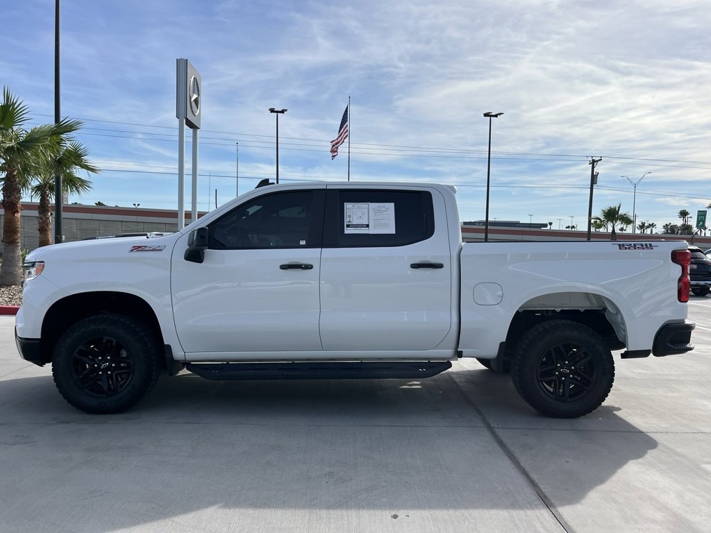 Used 2025 Chevrolet Silverado 1500 LT Trail Boss w/ LPO, Dark Essentials Package image 4