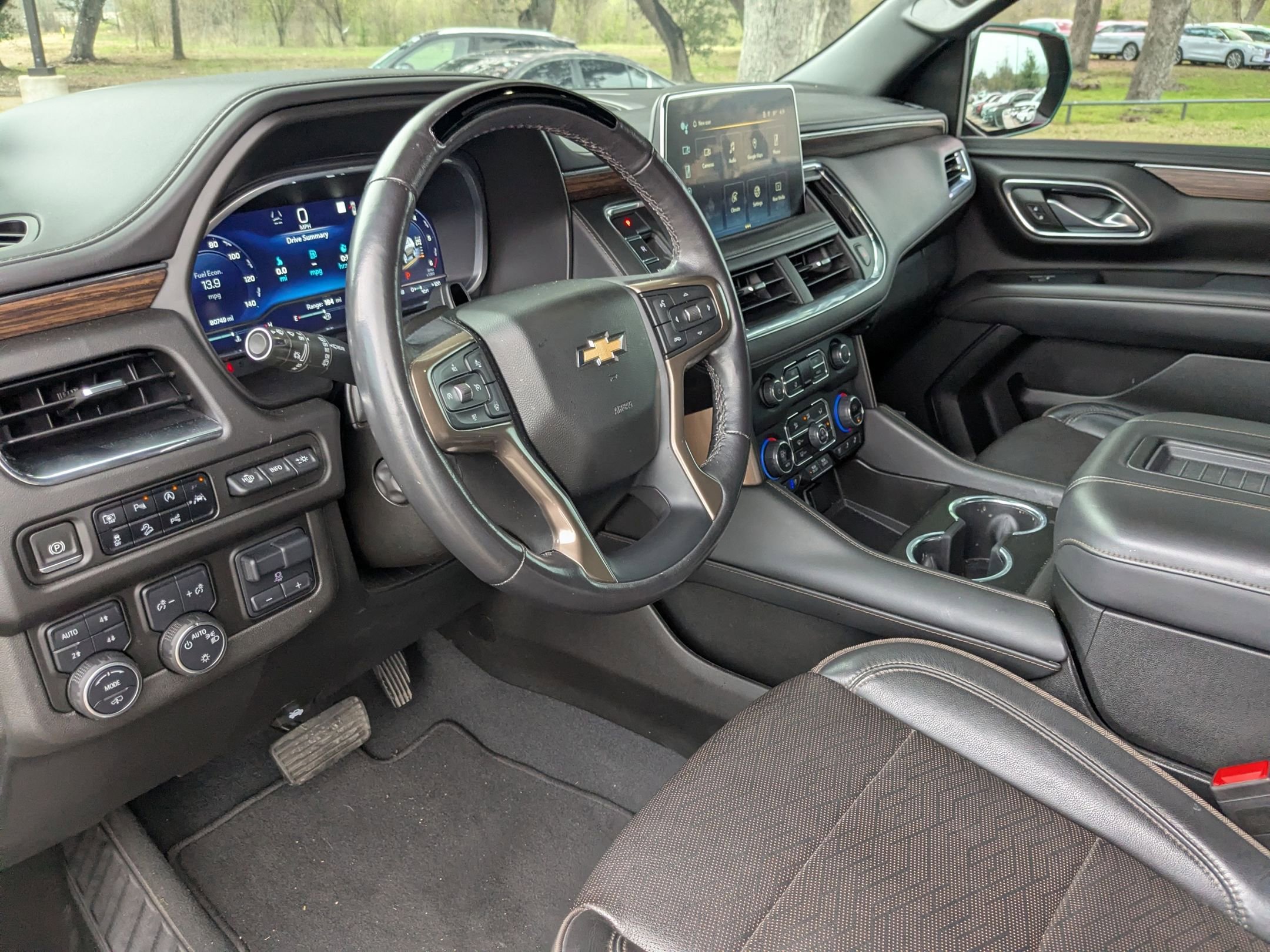 Used 2023 Chevrolet Suburban High Country w/ Advanced Technology Package image 10