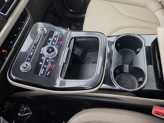 Used 2023 Lincoln Nautilus Reserve AWD/4WD image 12