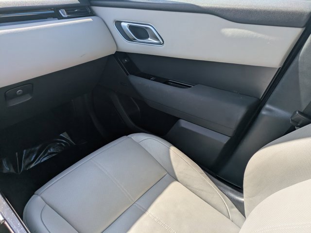 Used 2025 Land Rover Range Rover Velar Dynamic SE image 15