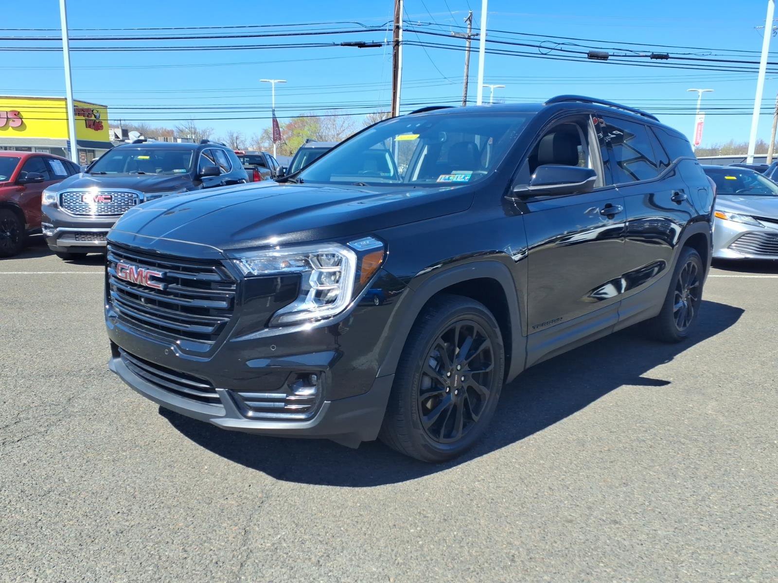 Certified 2023 GMC Terrain SLT w/ Infotainment Package II image 8