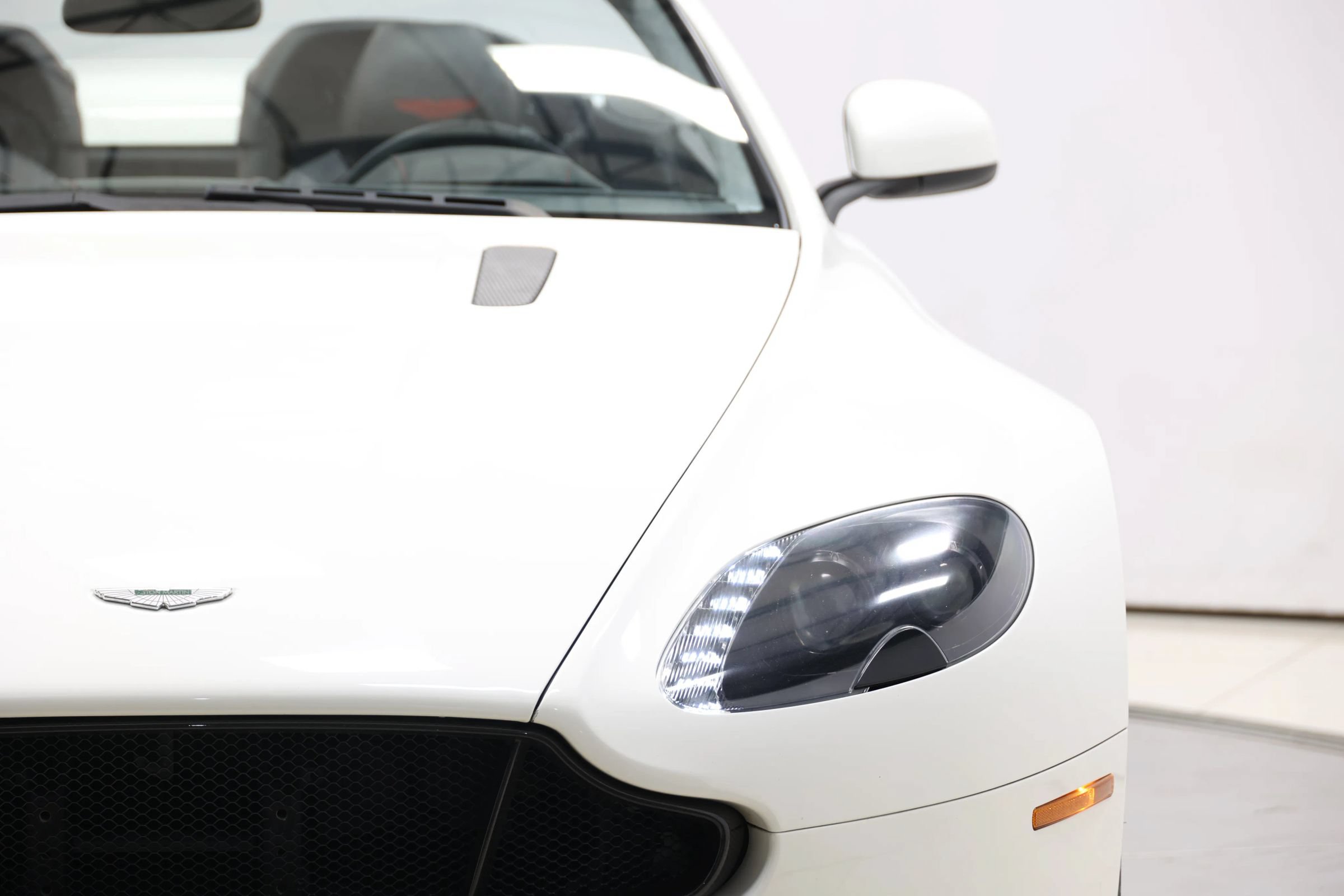 Used 2016 Aston Martin V8 Vantage GT RWD image 76