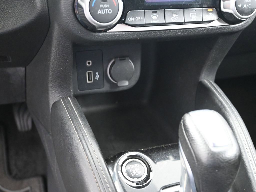 Used 2020 Nissan Kicks SV image 20