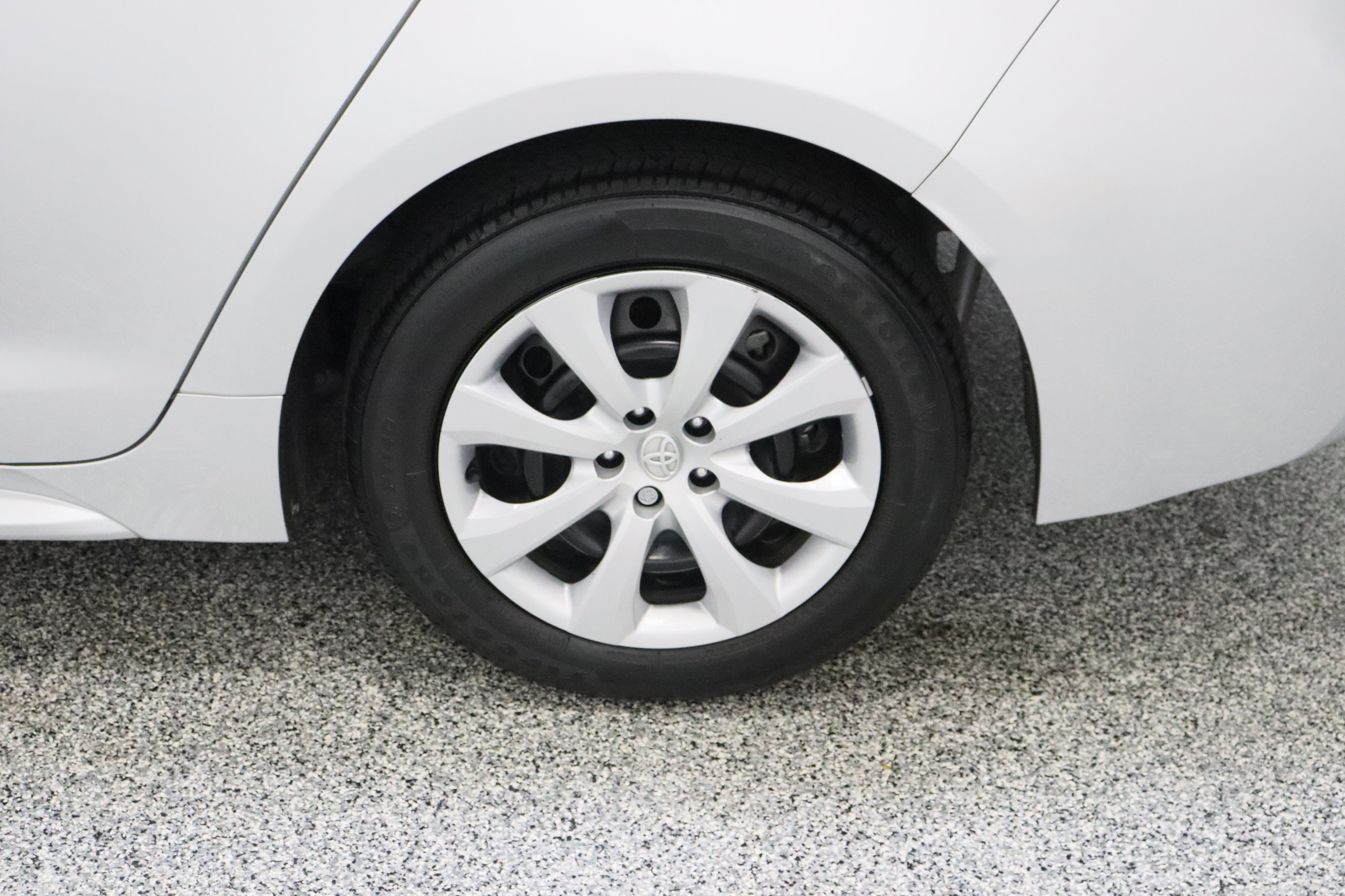 Used 2024 Toyota Corolla LE FWD image 10