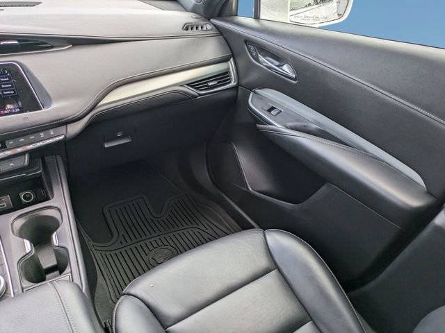 Used 2020 Cadillac XT4 Premium Luxury w/ Driver Awareness Package AWD/4WD image 18