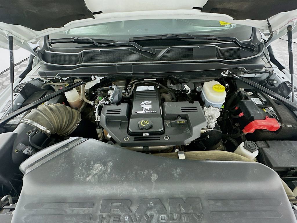 Used 2024 RAM 2500 Laramie w/ Sport Appearance Package image 33