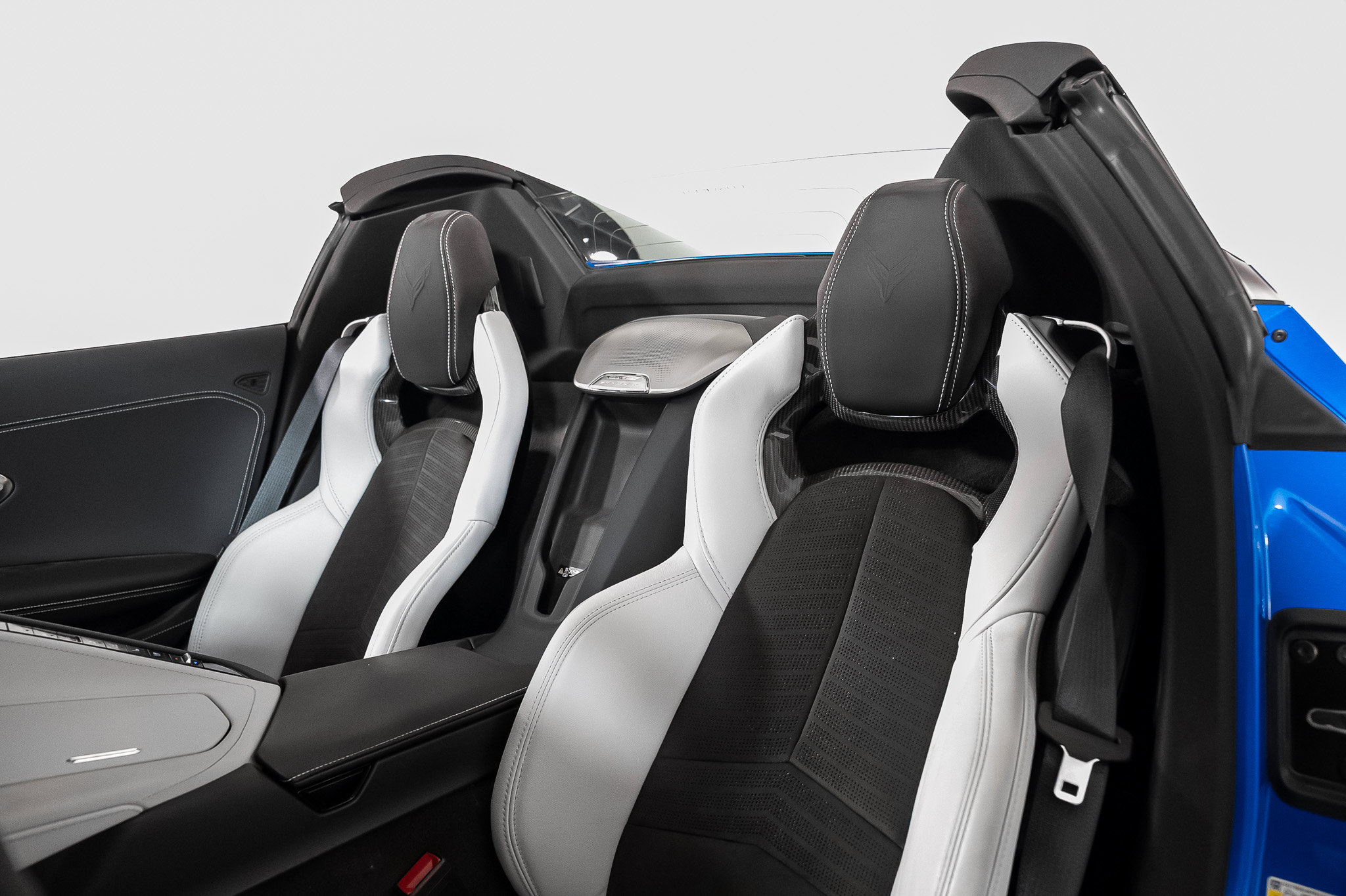 Used 2024 Chevrolet Corvette Stingray Preferred Conv RWD image 3