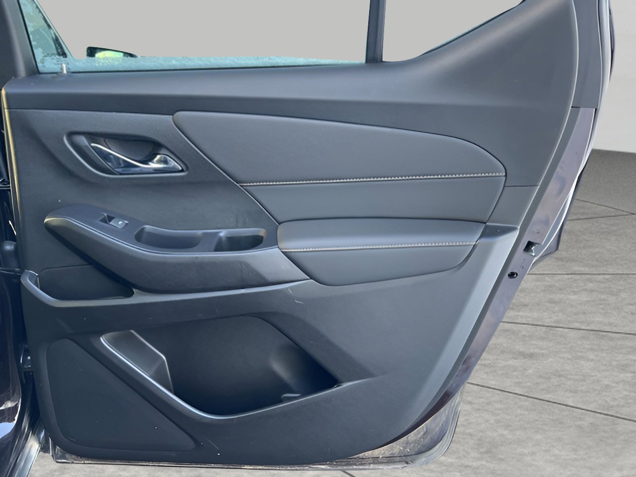 Used 2022 Chevrolet Traverse Premier w/ LPO, Floor Liner Package image 33