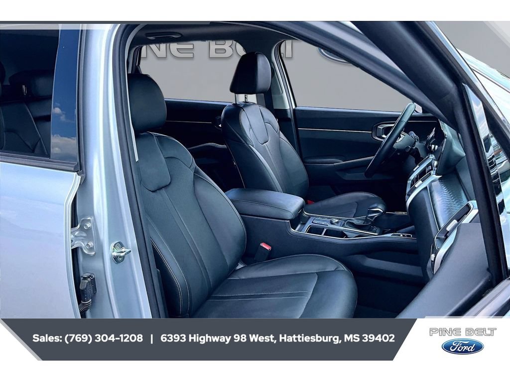 Used 2022 Kia Sorento S w/ Panoramic Sunroof Package FWD image 6
