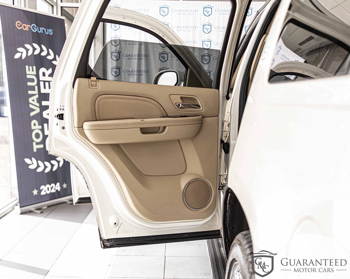 Used 2010 Cadillac Escalade 2WD Hybrid image 36