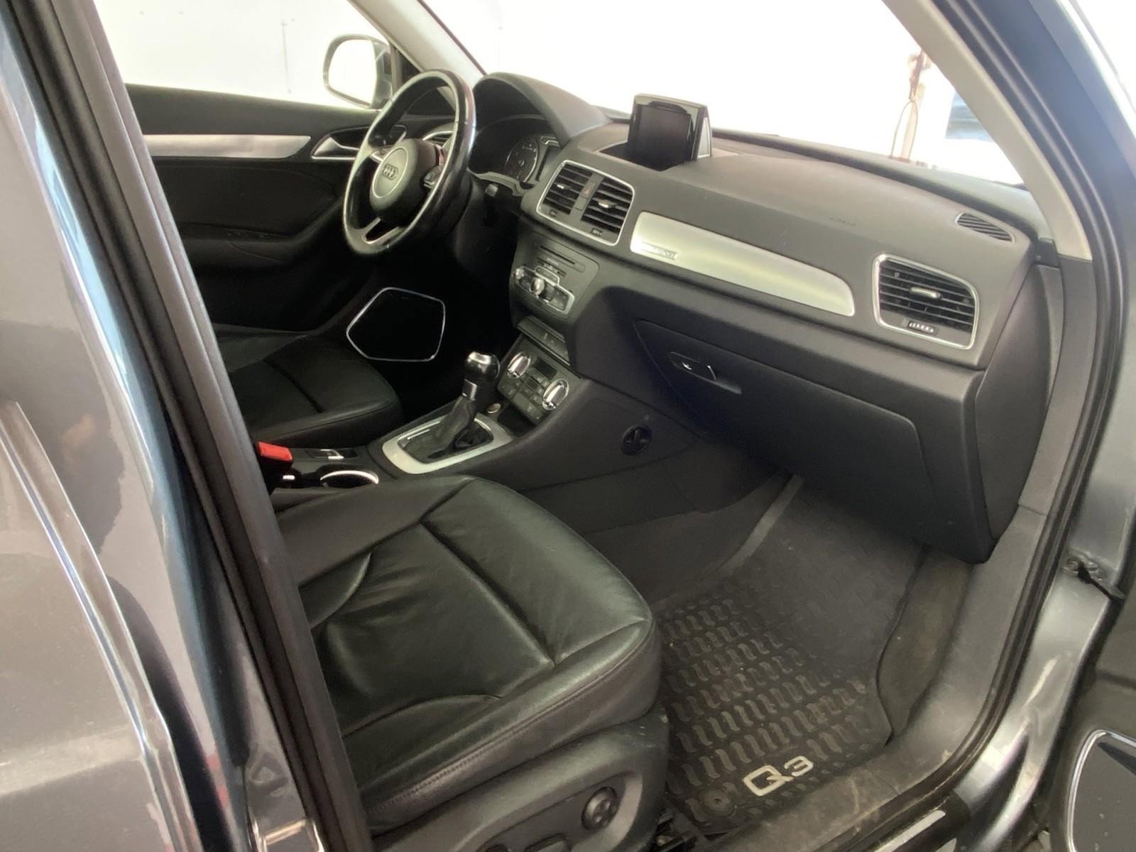 Used 2015 Audi Q3 2.0T Prestige AWD/4WD image 8