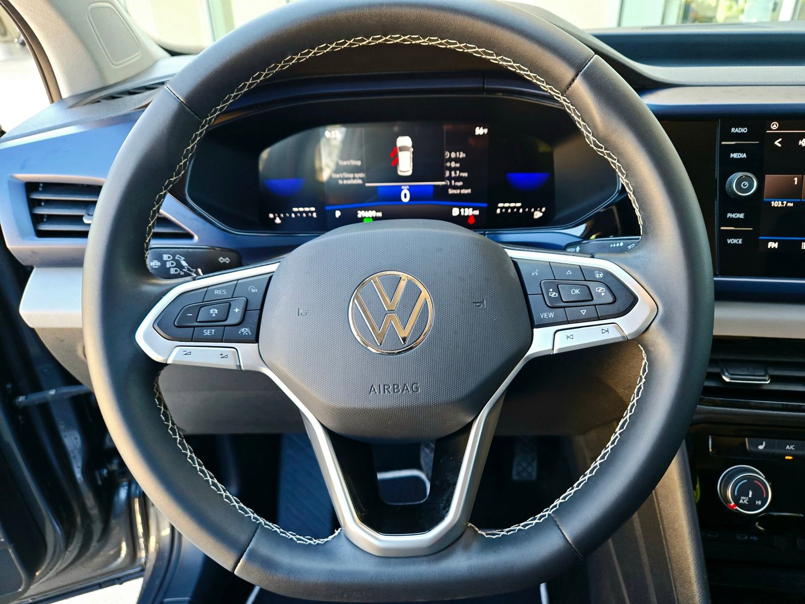 Used 2023 Volkswagen Taos SE w/ Black Wheel Package FWD image 10
