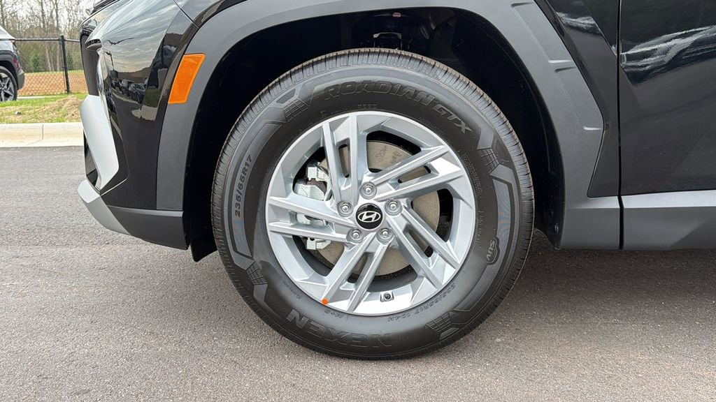 New 2026 Hyundai Tucson SE image 12
