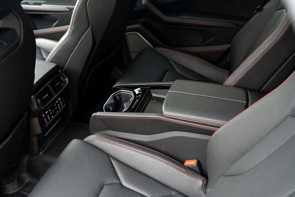 Used 2019 Lamborghini Urus image 43