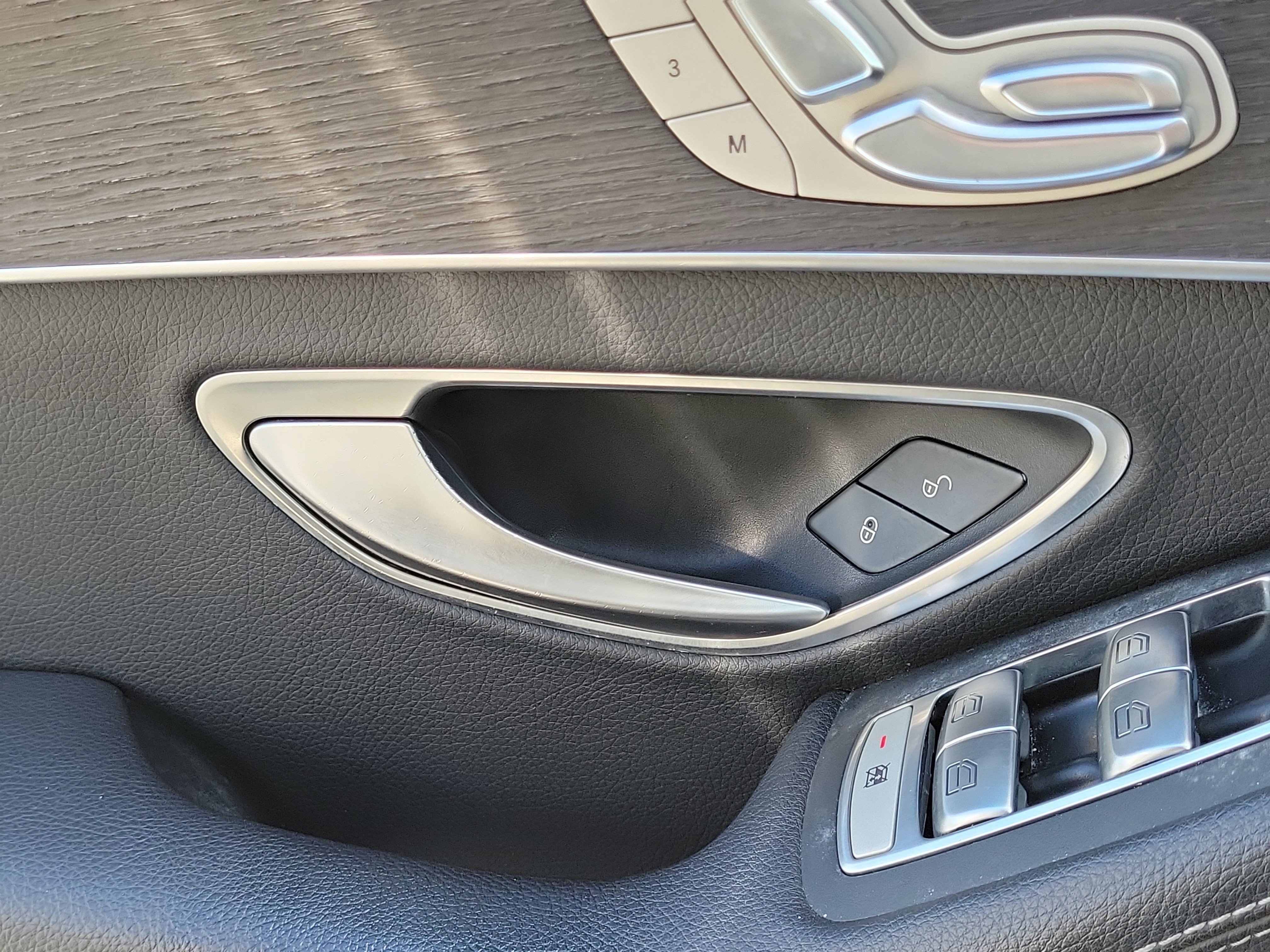 Used 2020 Mercedes-Benz C 300 Sedan image 29