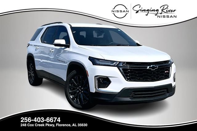 Used 2023 Chevrolet Traverse RS w/ LPO, Floor Liner Package image 1