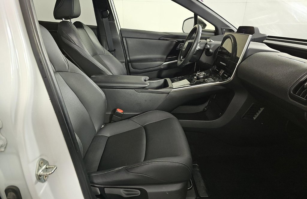 Used 2024 Toyota bZ4X Limited image 8