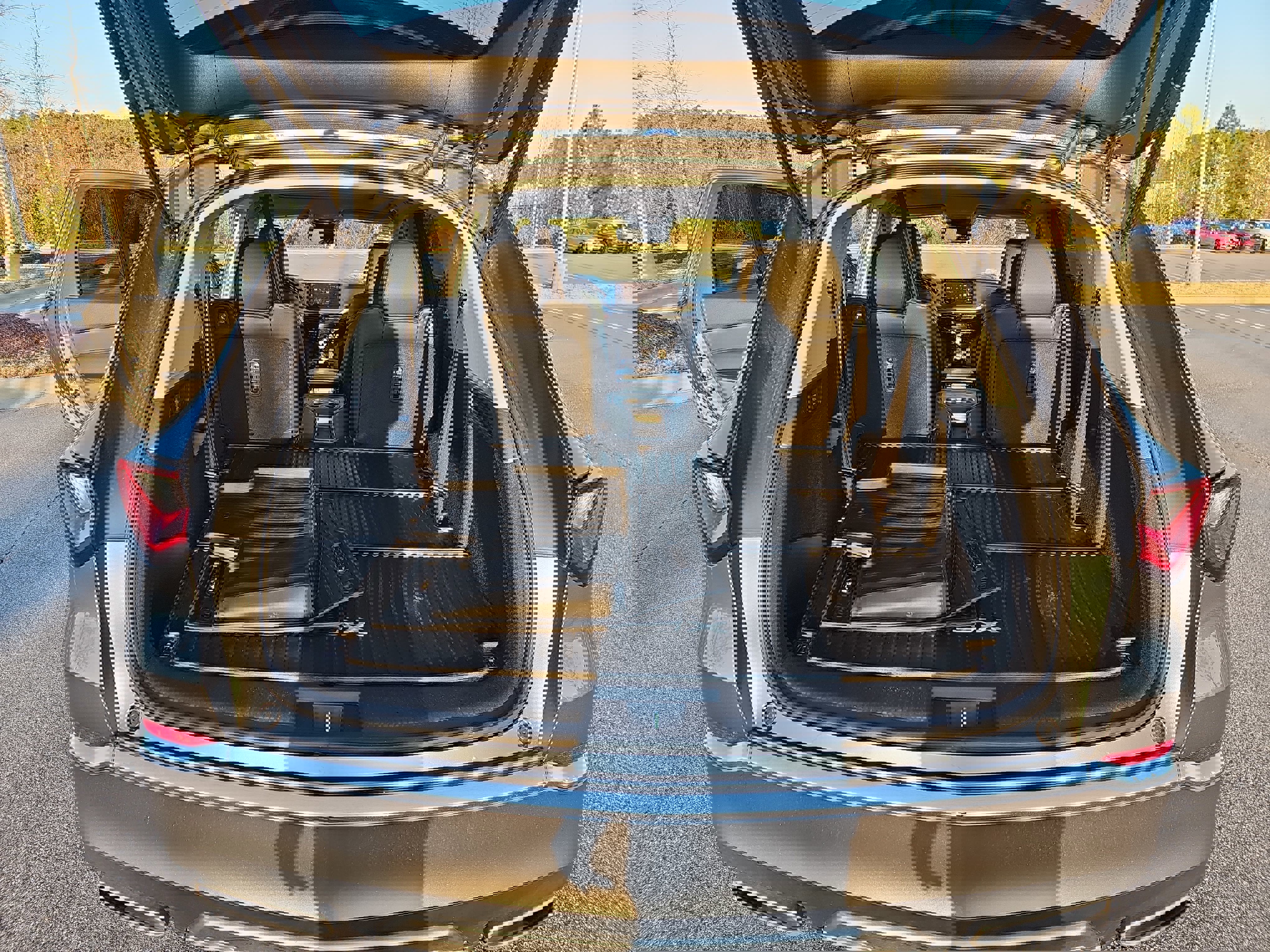 Used 2025 Acura MDX SH-AWD image 13