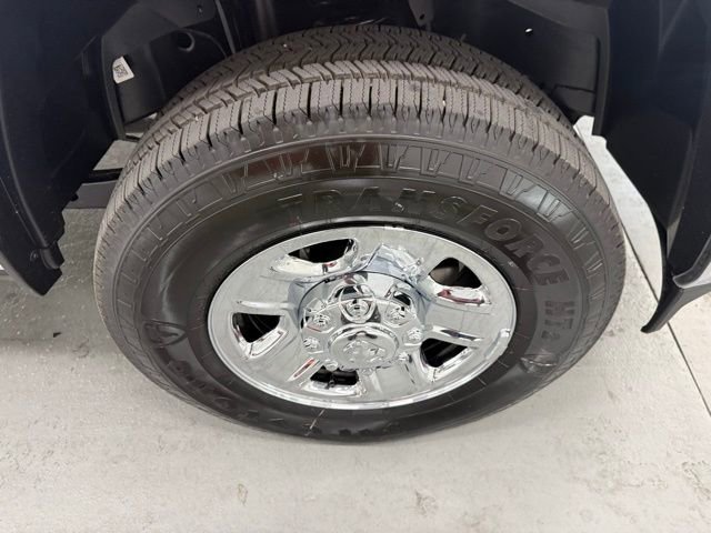 New 2026 RAM 2500 Tradesman w/ Chrome Appearance Group AWD/4WD image 4