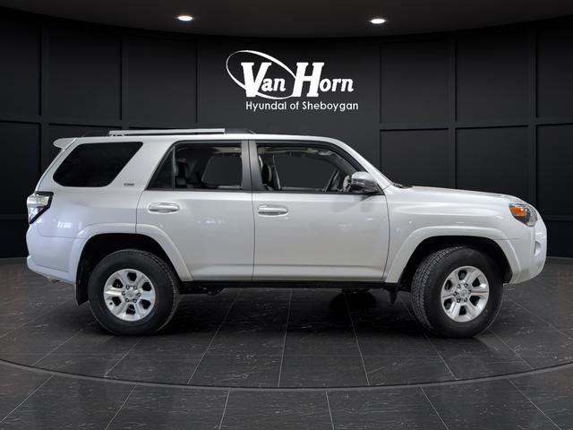 Used 2023 Toyota 4Runner SR5 Premium image 2