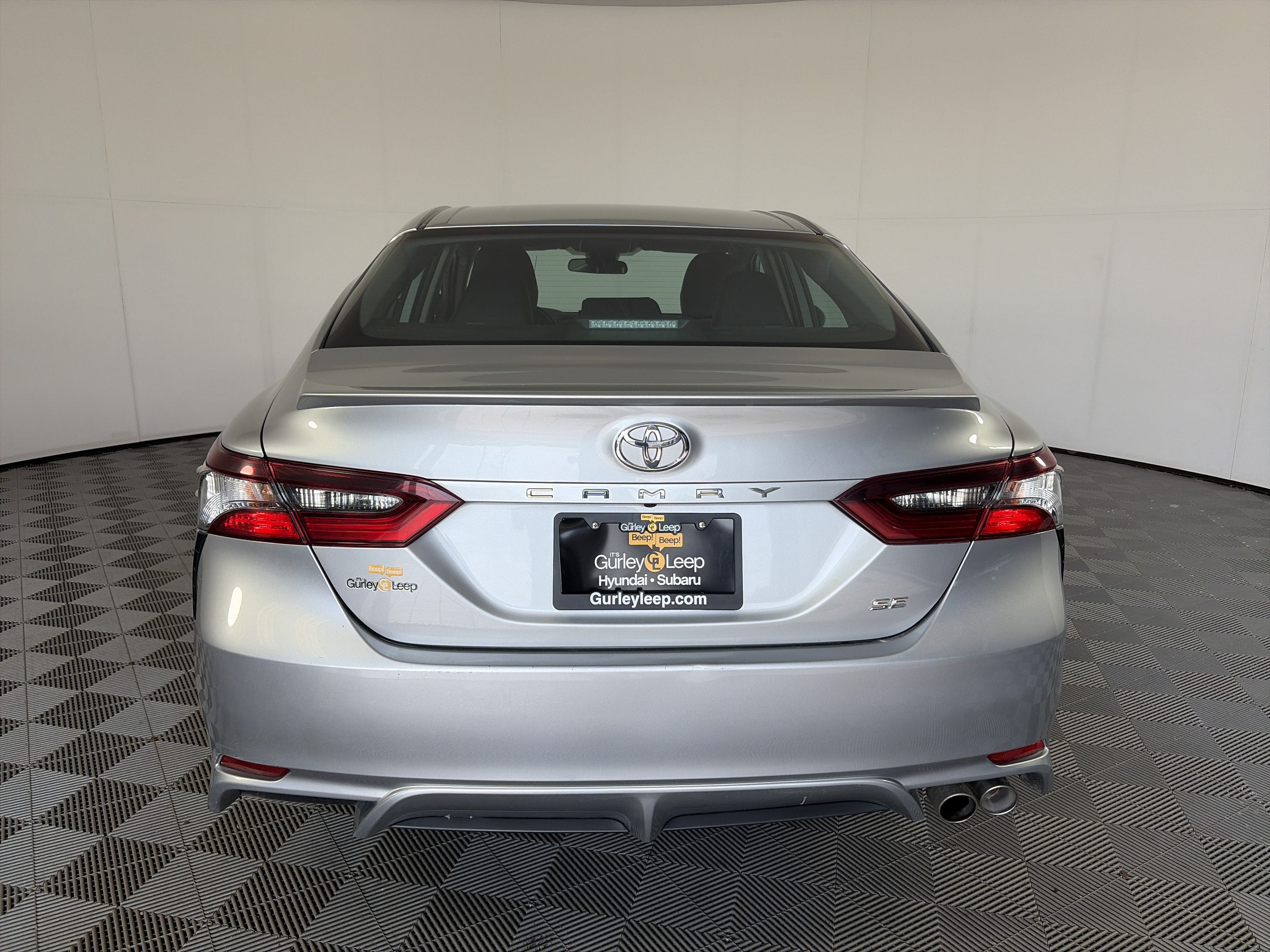 Used 2024 Toyota Camry SE FWD image 9